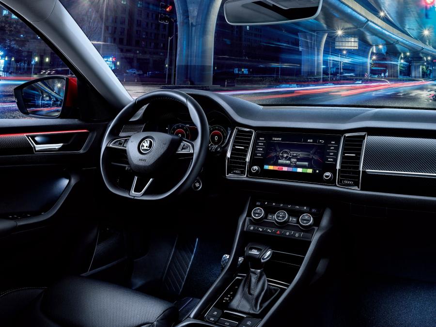 Торпедо Skoda Kodiaq GT 2018 года  (CN) (фото 15 из 21)